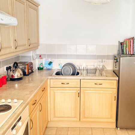 Ground Floor Central 1 Bed With Parking Aberdeen Exterior photo